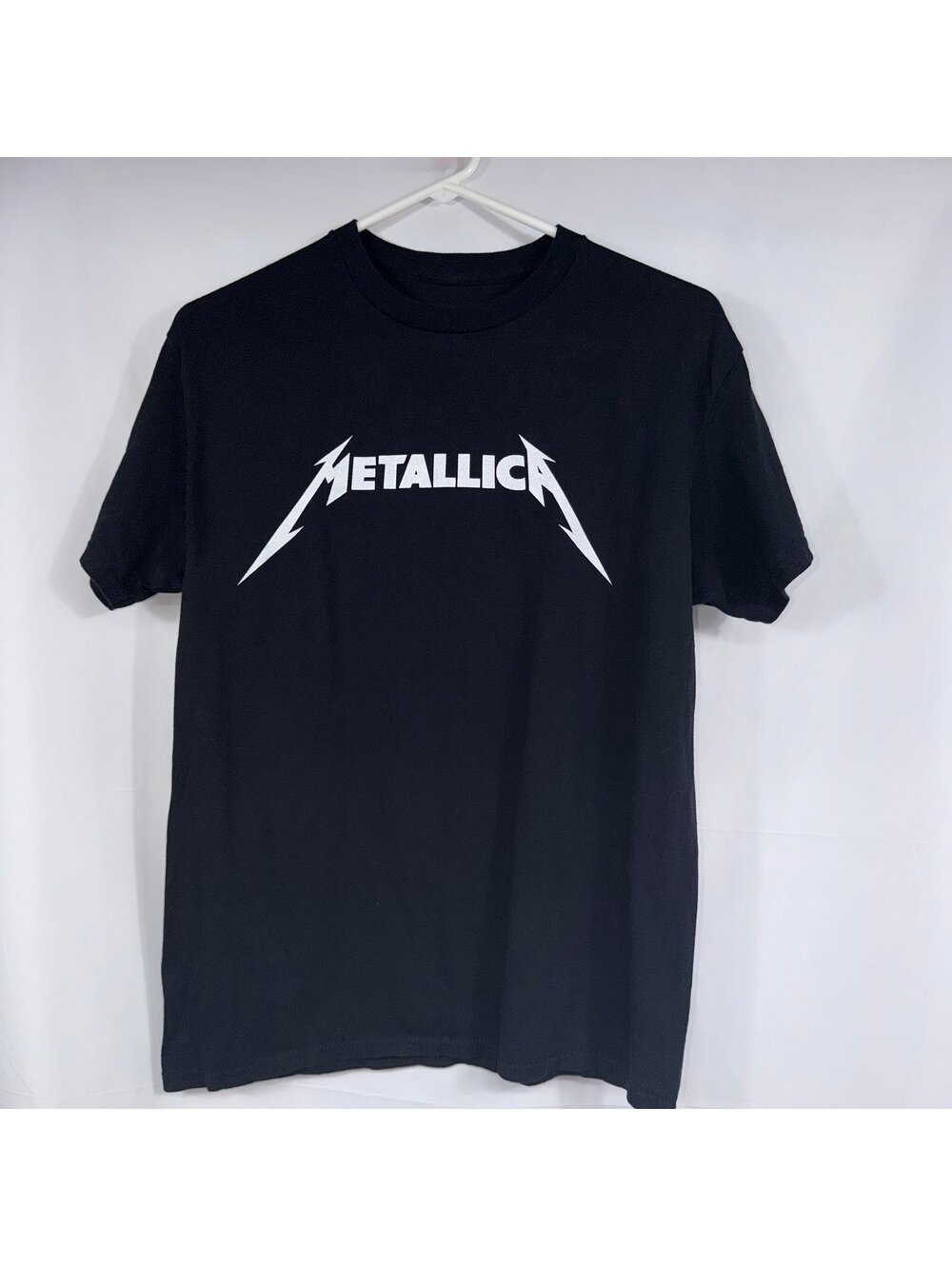 Metallica Logo Band T-Shirt Black 100% Cotton Graphic Tee Size Medium